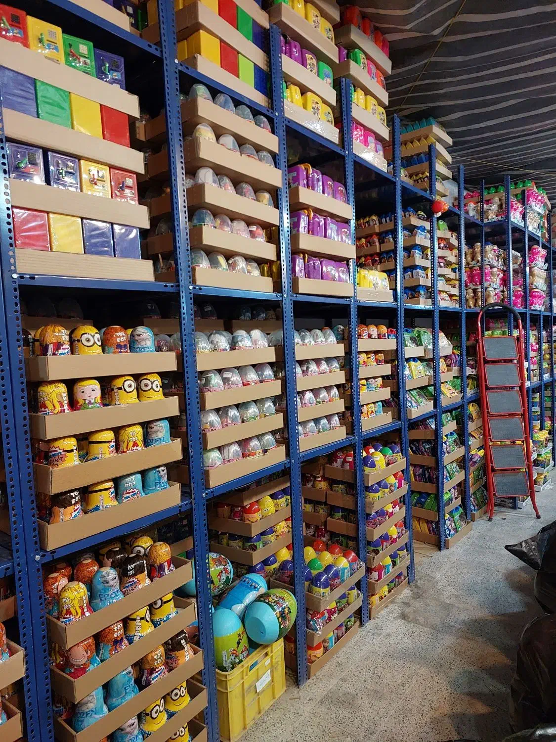 استخدام بازاریاب حضوری حقوق اداره کار پورسانت بیمه|استخدام بازاریابی و فروش|اصفهان, کوی امام|دیوار