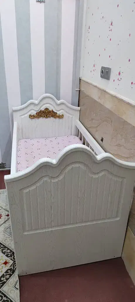 تخت پچه و ماشین شارژی|اسباب‌بازی بچه|قم, حنیف نژاد|دیوار