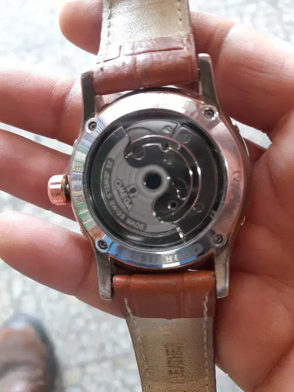 ساعت اتومات امگا|ساعت|سقز, |دیوار