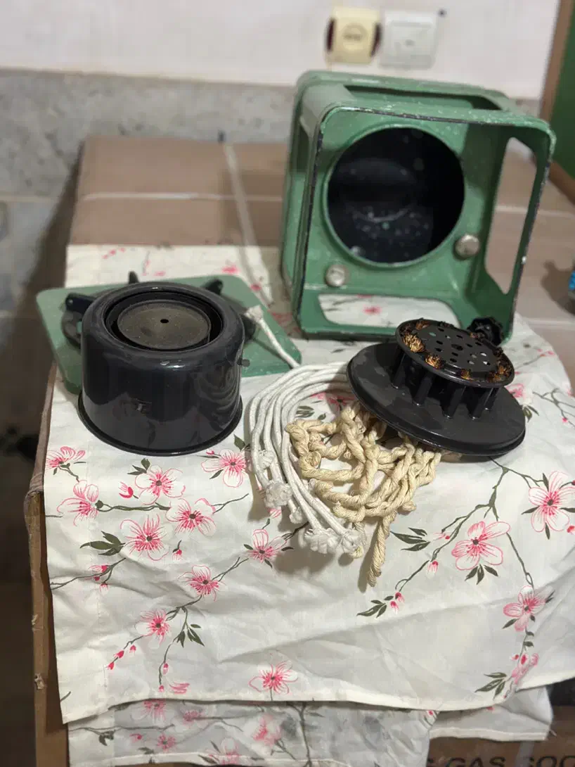 چراغ هفت فیتیله قدیمی|بخاری، هیتر، شومینه|یزد, |دیوار