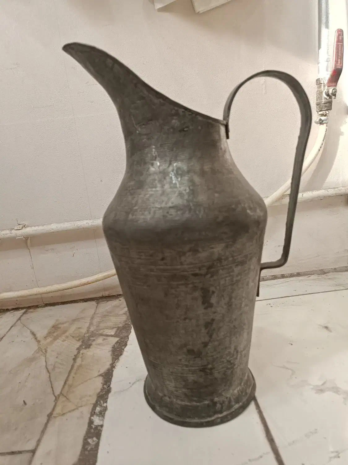 پارچ مسی قدیمی|کلکسیون اشیاء عتیقه|سبزوار, مدرس|دیوار