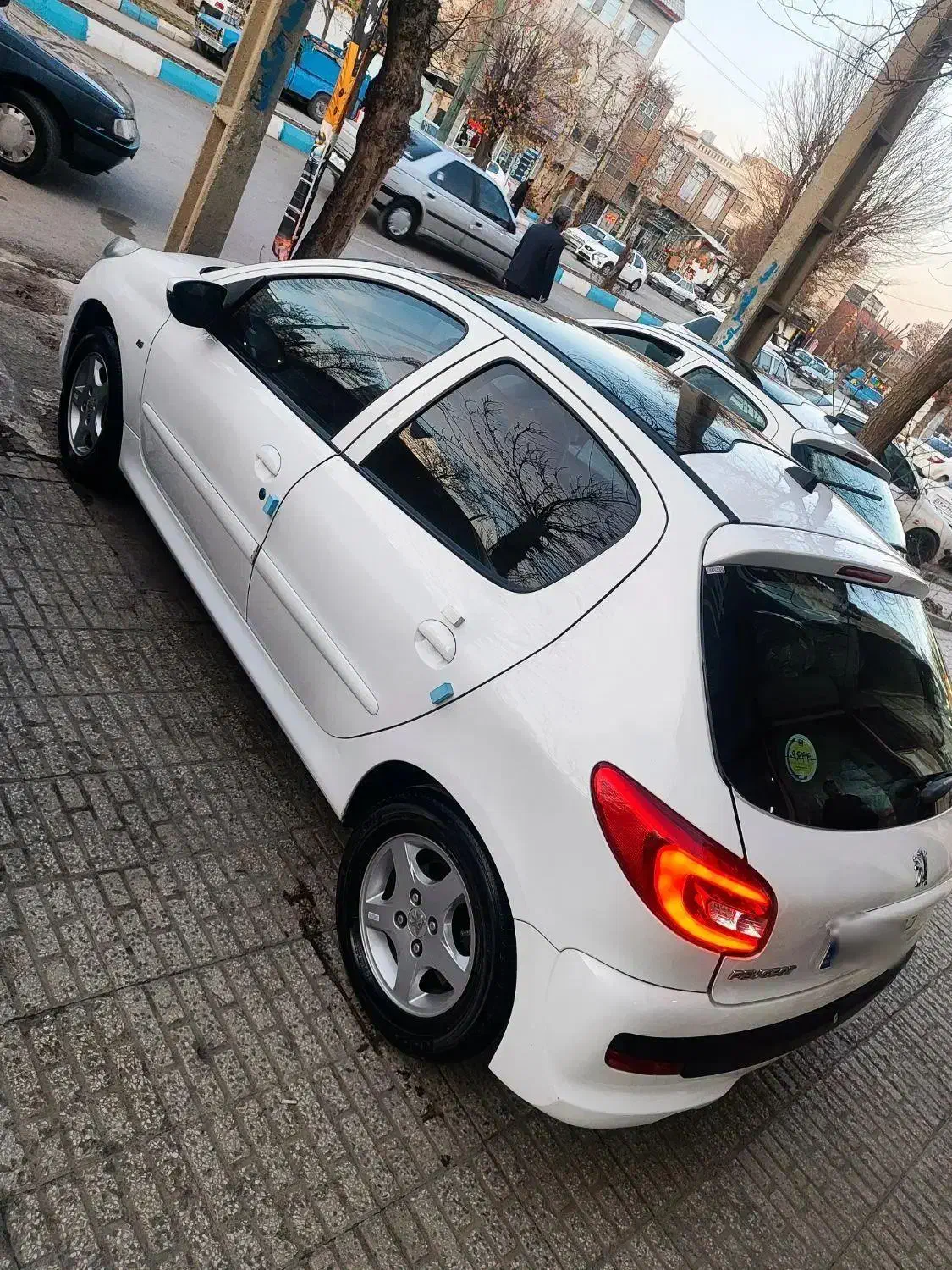 207پانا مدل 1400|خودرو سواری و وانت|کنگاور, |دیوار