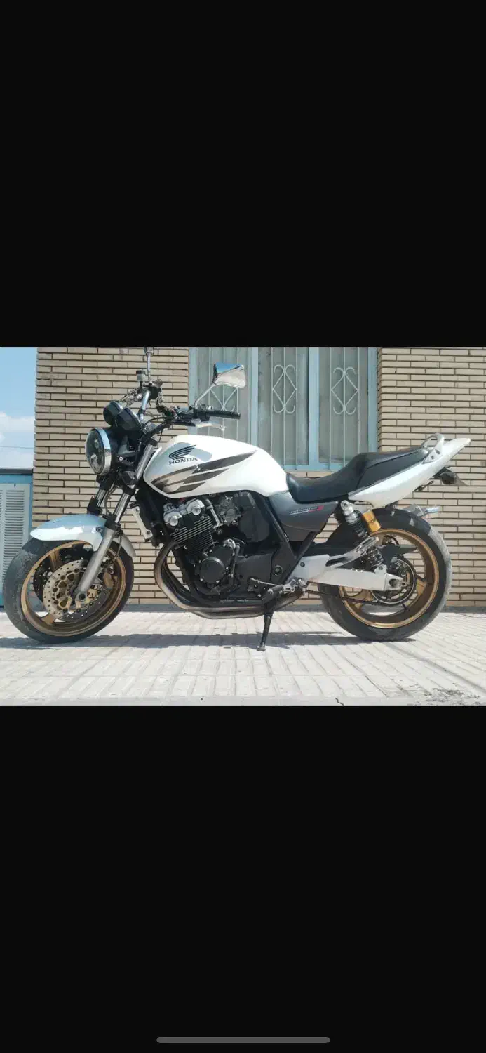 سی ۴۰۰ سوپر فور|موتورسیکلت|رودان, |دیوار