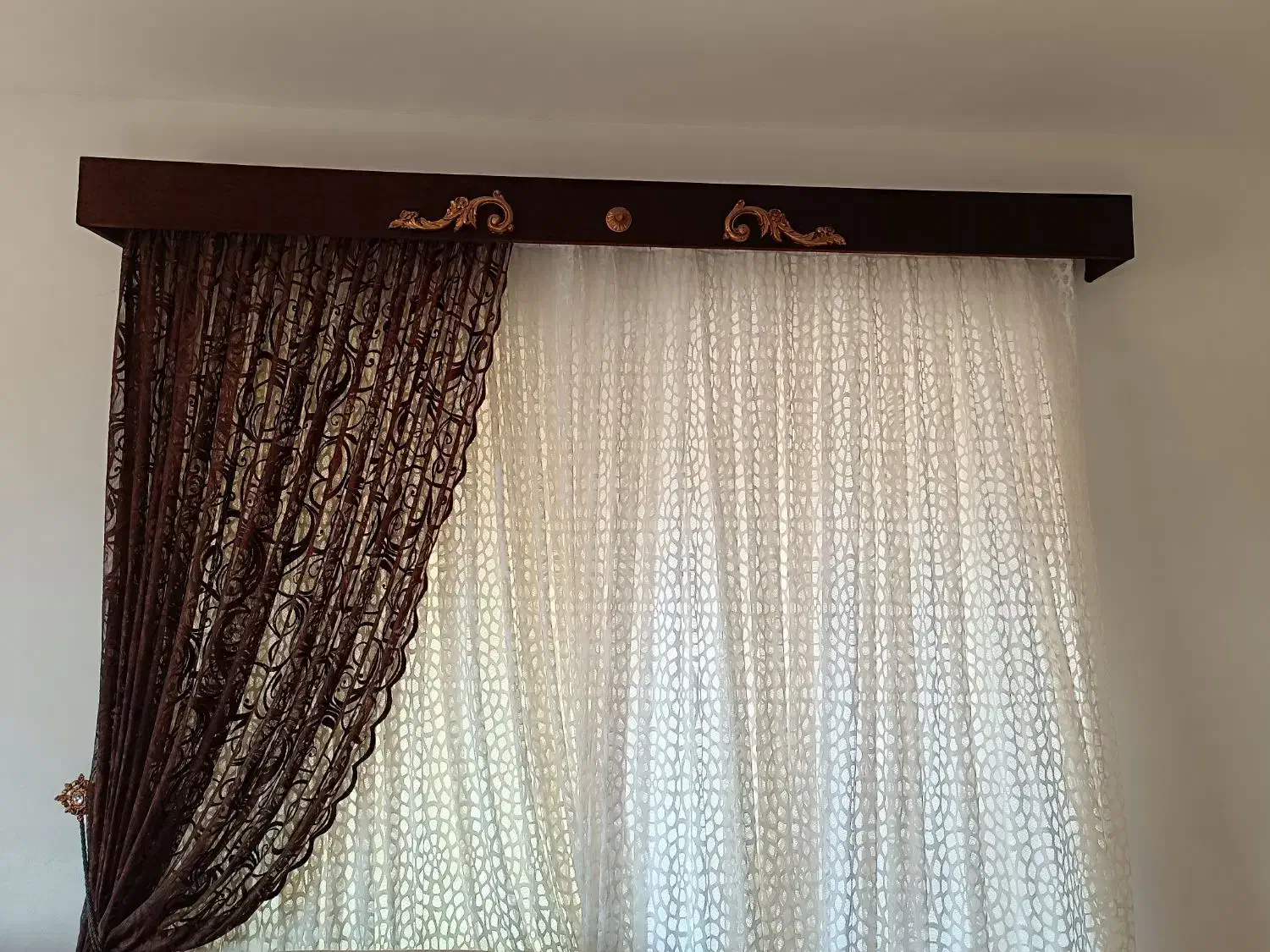 فروش فوری دو لنگه پرده با کتیبه|پرده، رانر، رومیزی|چالوس, |دیوار