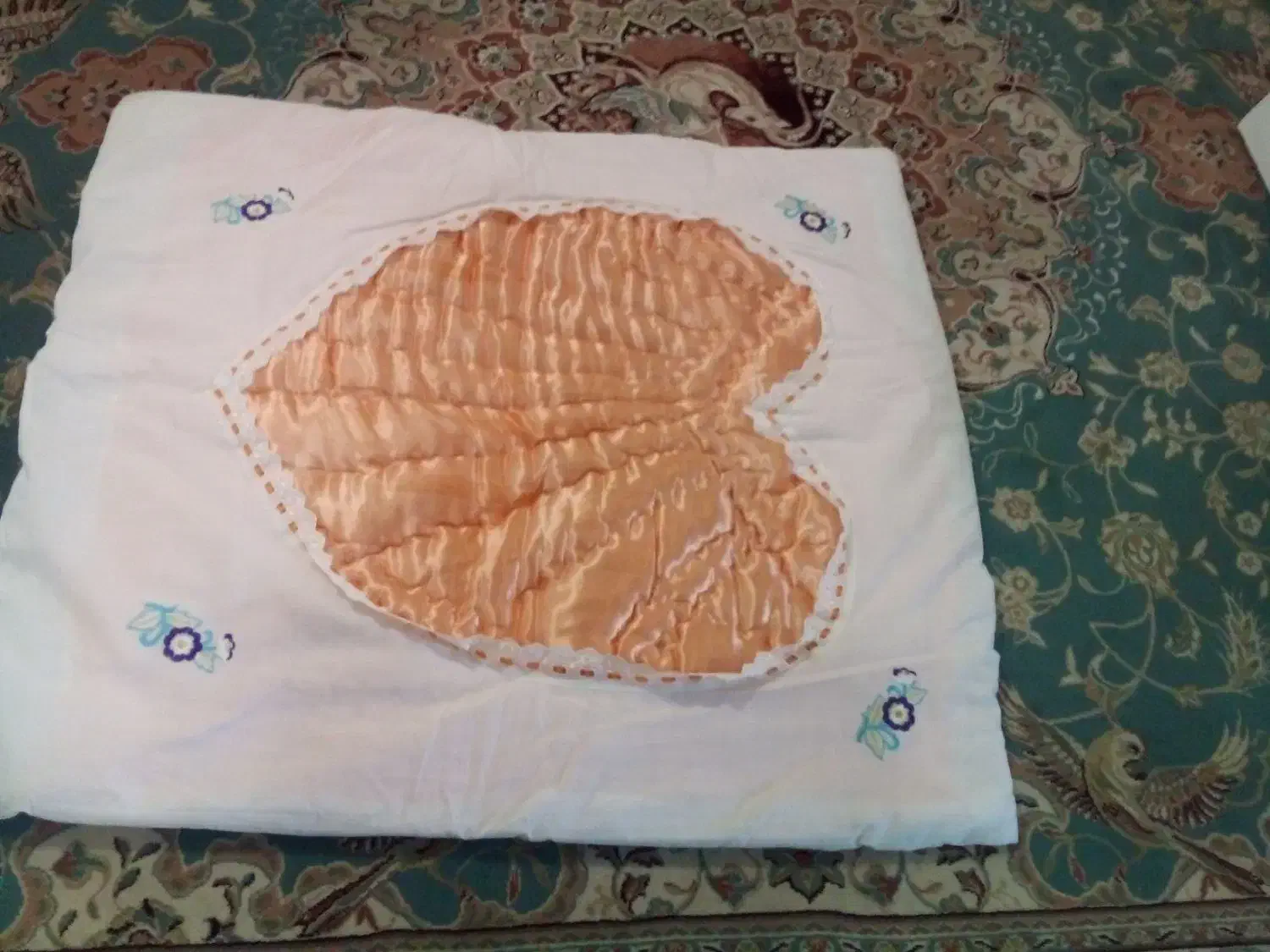 لحاف عروس و لحاف نوزادی|رختخواب، بالش، پتو|اندیشه, اندیشه فاز ۲|دیوار