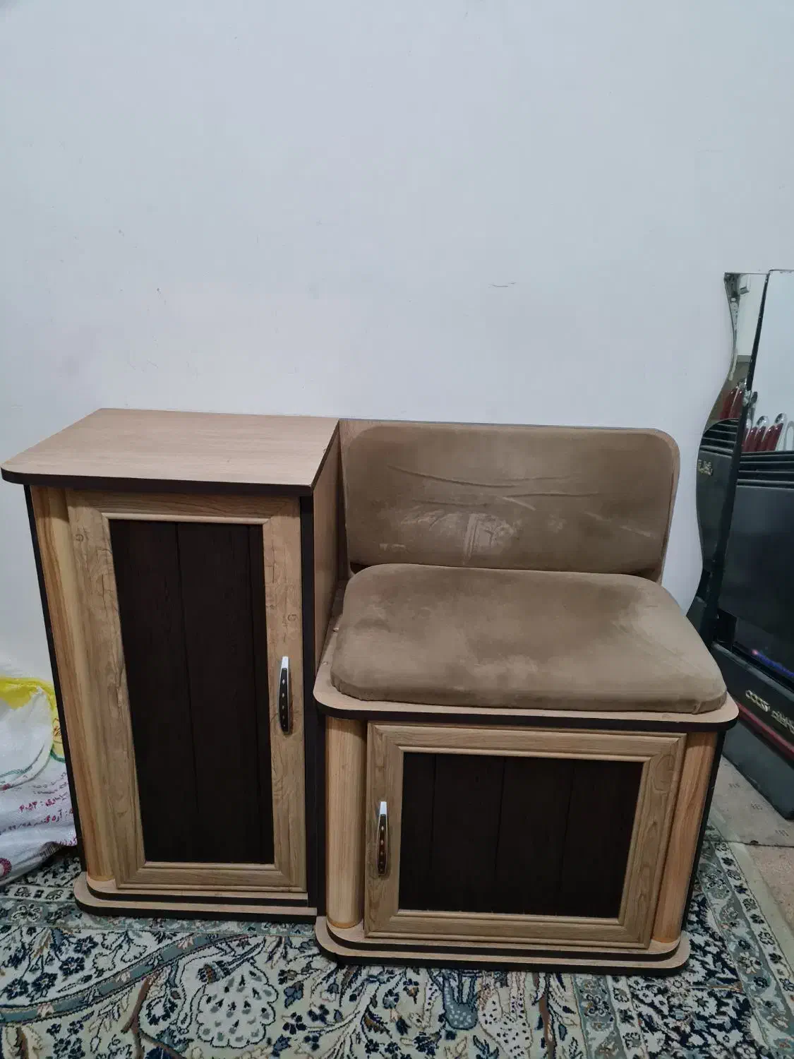 میز تلفن|میز تلفن|سبزوار, همت|دیوار