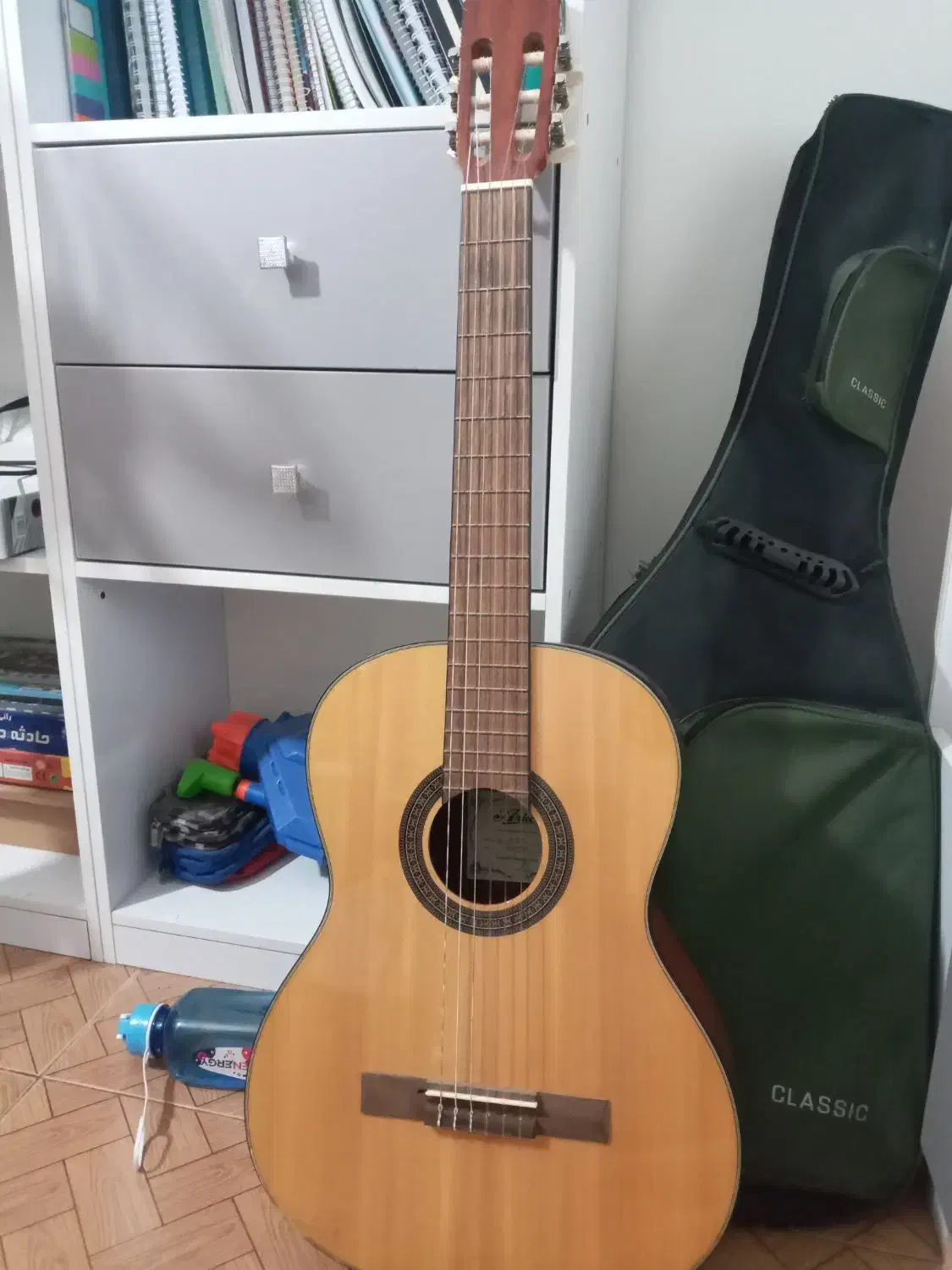 گیتار آریا Ak30|گیتار، بیس، امپلیفایر|بابل, |دیوار