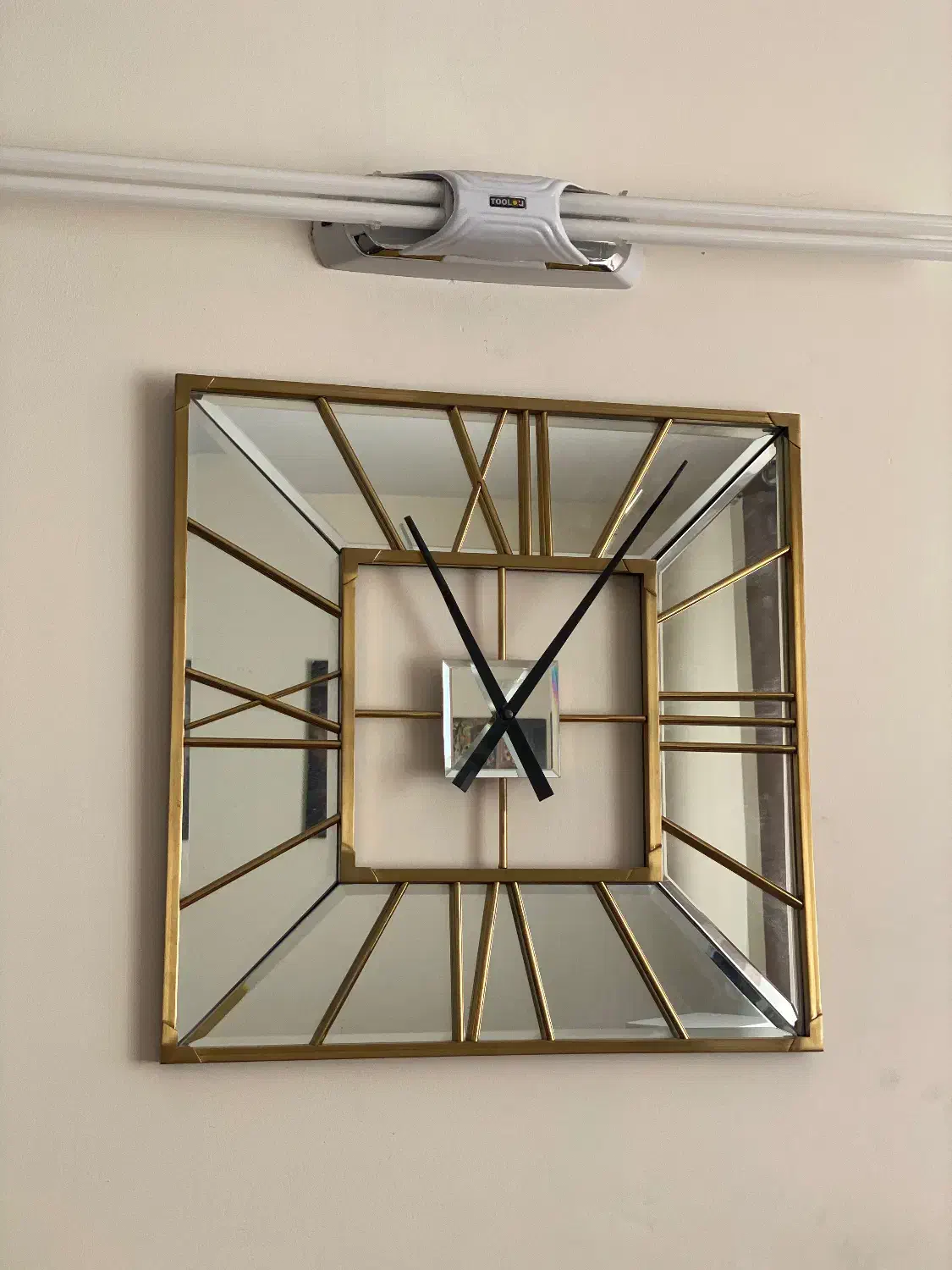 ساعت دیواری|ساعت دیواری و تزئینی|پرند, فاز ۶|دیوار