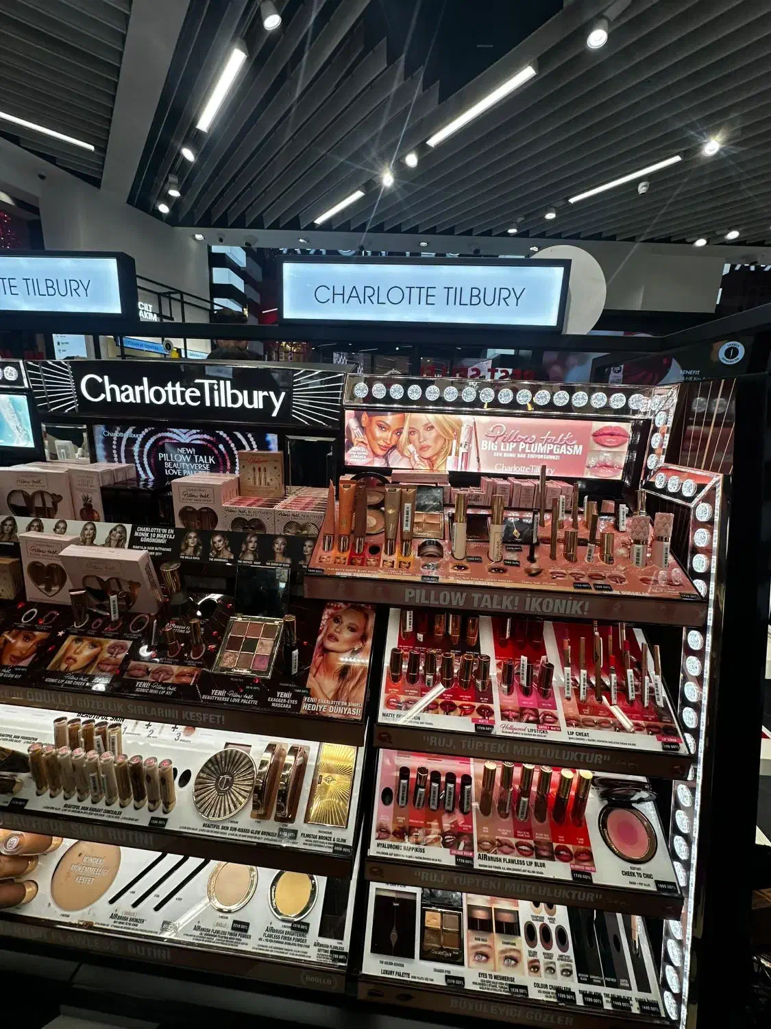 فروشنده خانم لوازم آرایشی حضوری|استخدام بازاریابی و فروش|تهران, درختی|دیوار