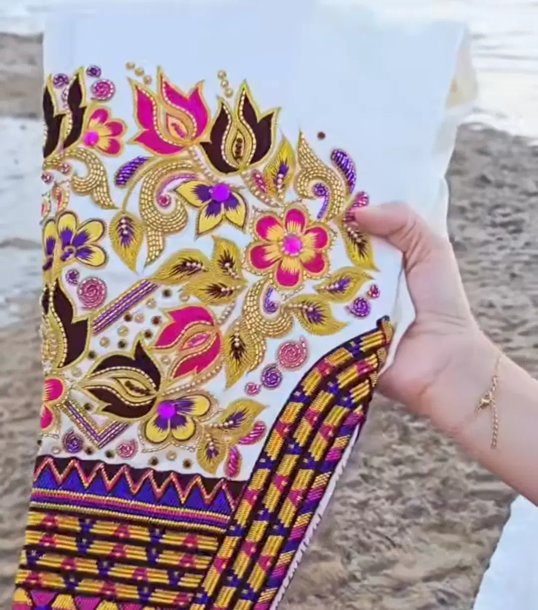 شلوار ملیله‌دوزی|لباس|میناب, |دیوار