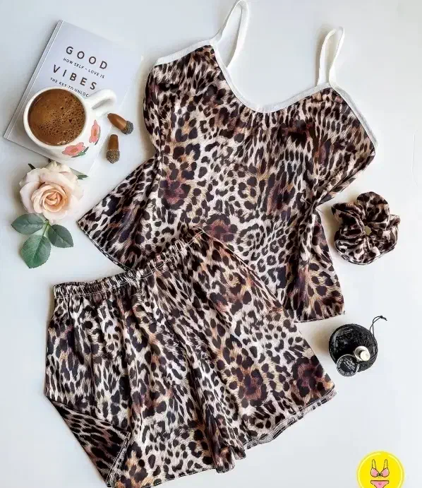 لباس زیر|لباس|کاشان, کشاورز|دیوار