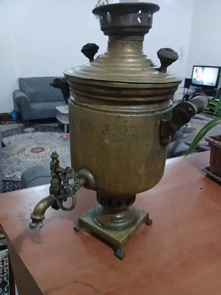 قدمت|کلکسیون اشیاء عتیقه|باسمنج, |دیوار