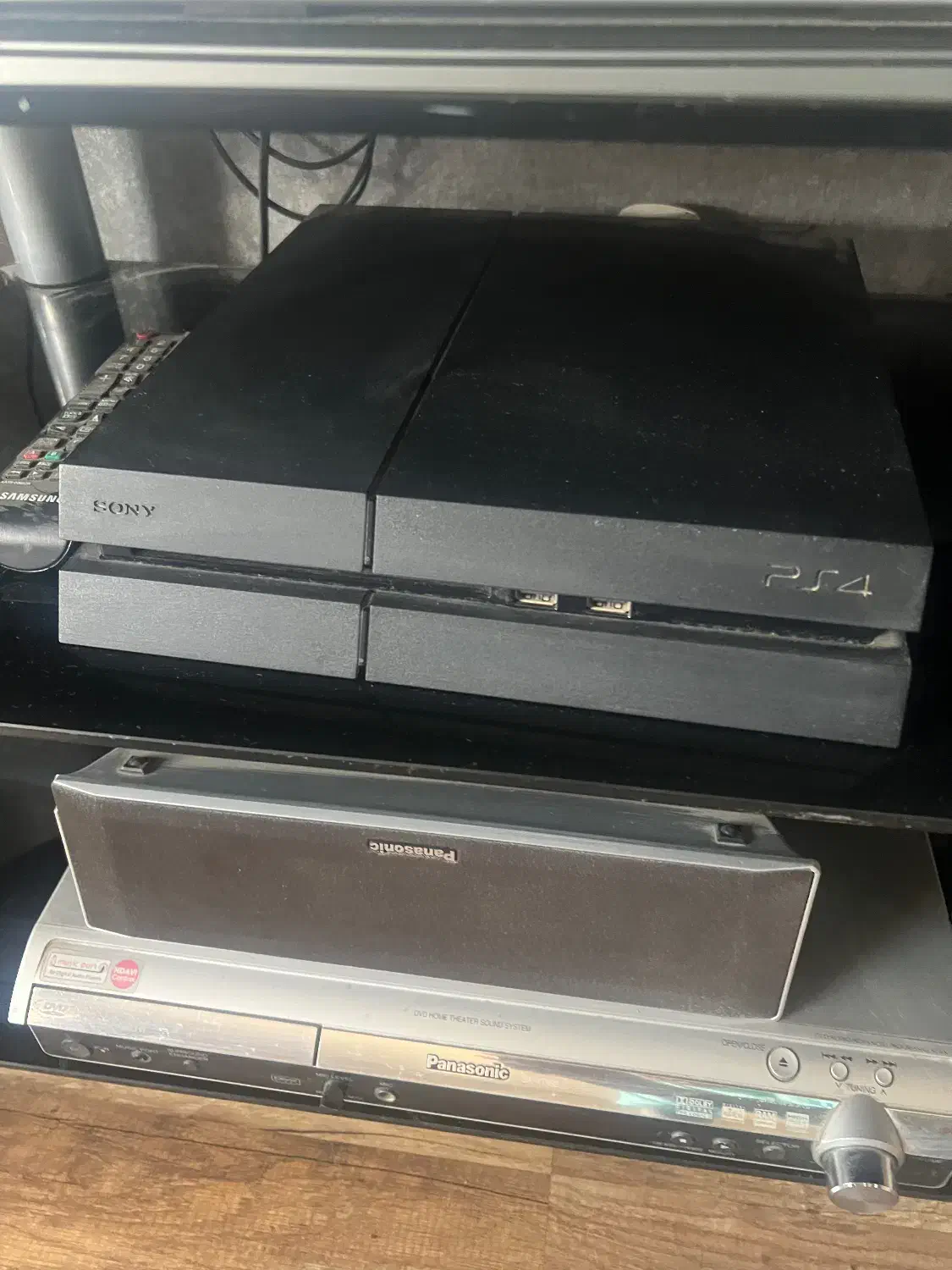 پلی استیشن 4 فت با دو دسته و بازی|کنسول، بازی ویدئویی و آنلاین|تهران, اکباتان|دیوار