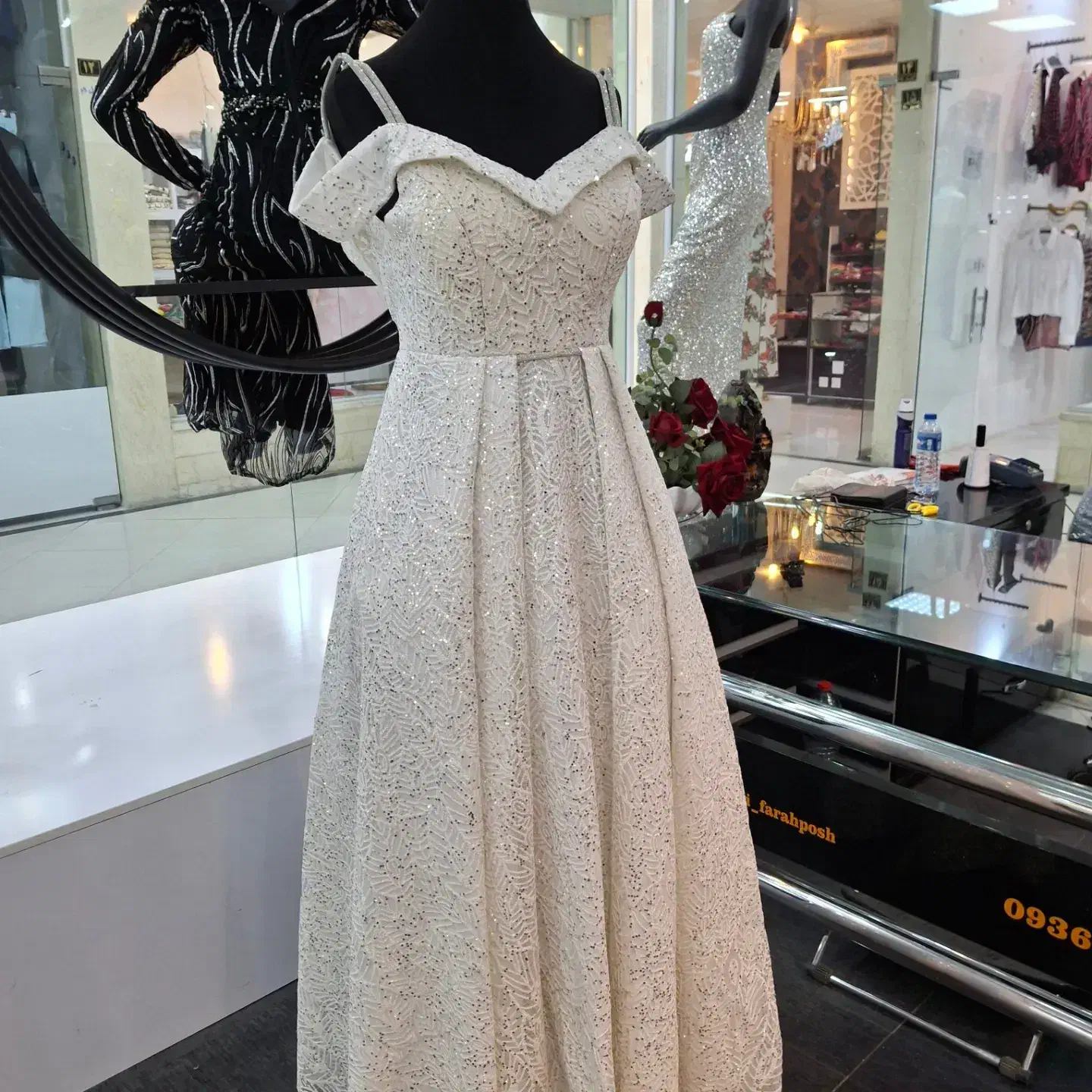 مزون مجلسی فرح پوش|لباس|دورود, |دیوار