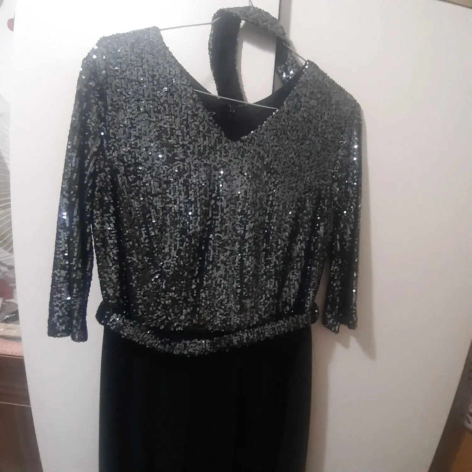 لباس مجلسی|لباس|رشت, کوی حسینی|دیوار