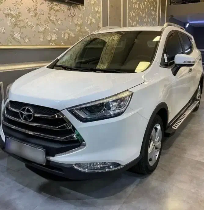 جک kmc SR3/ صفر / 1404 / صفر/ تحویل فوری|خودرو سواری و وانت|تهران, درختی|دیوار