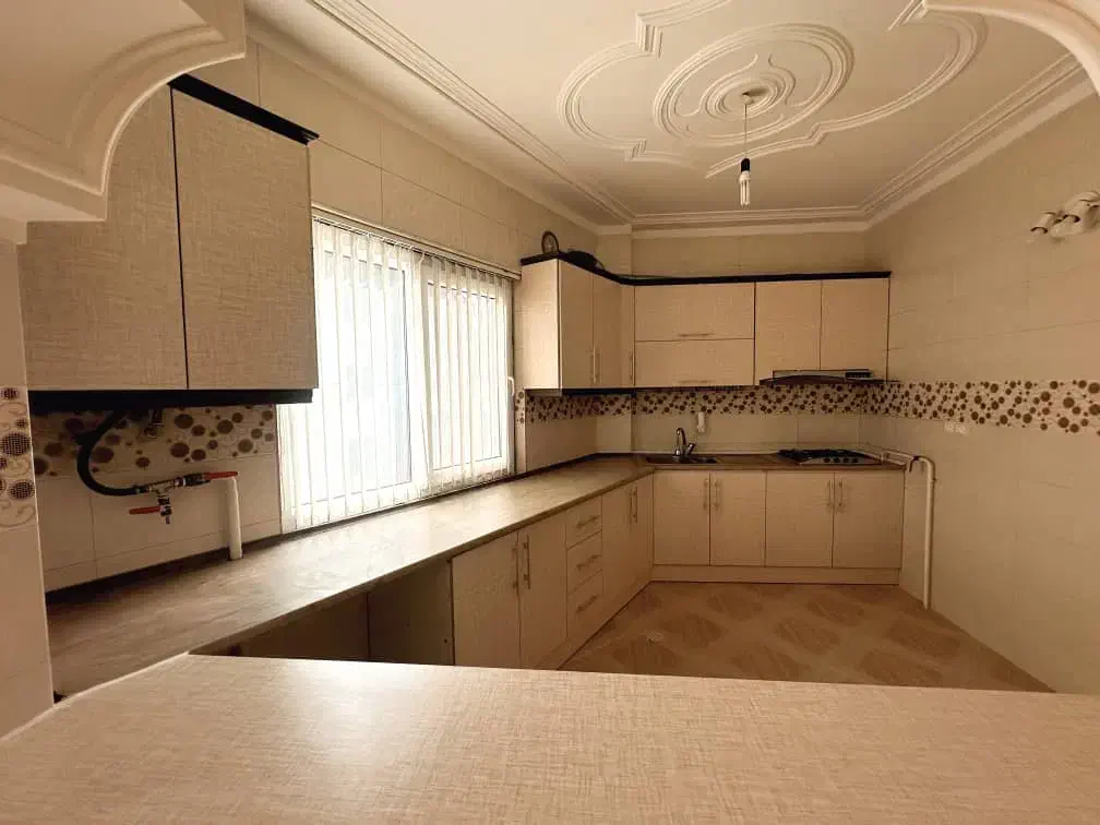 آپارتمان مستقل مرکز شهر ۱۲۵ متر شیک|اجارهٔ آپارتمان|لاهیجان, امیرشهید|دیوار