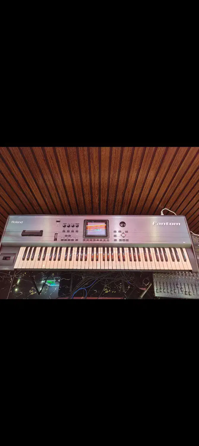 رولند Fantom FA76|پیانو، کیبورد، آکاردئون|تهران, منیریه|دیوار