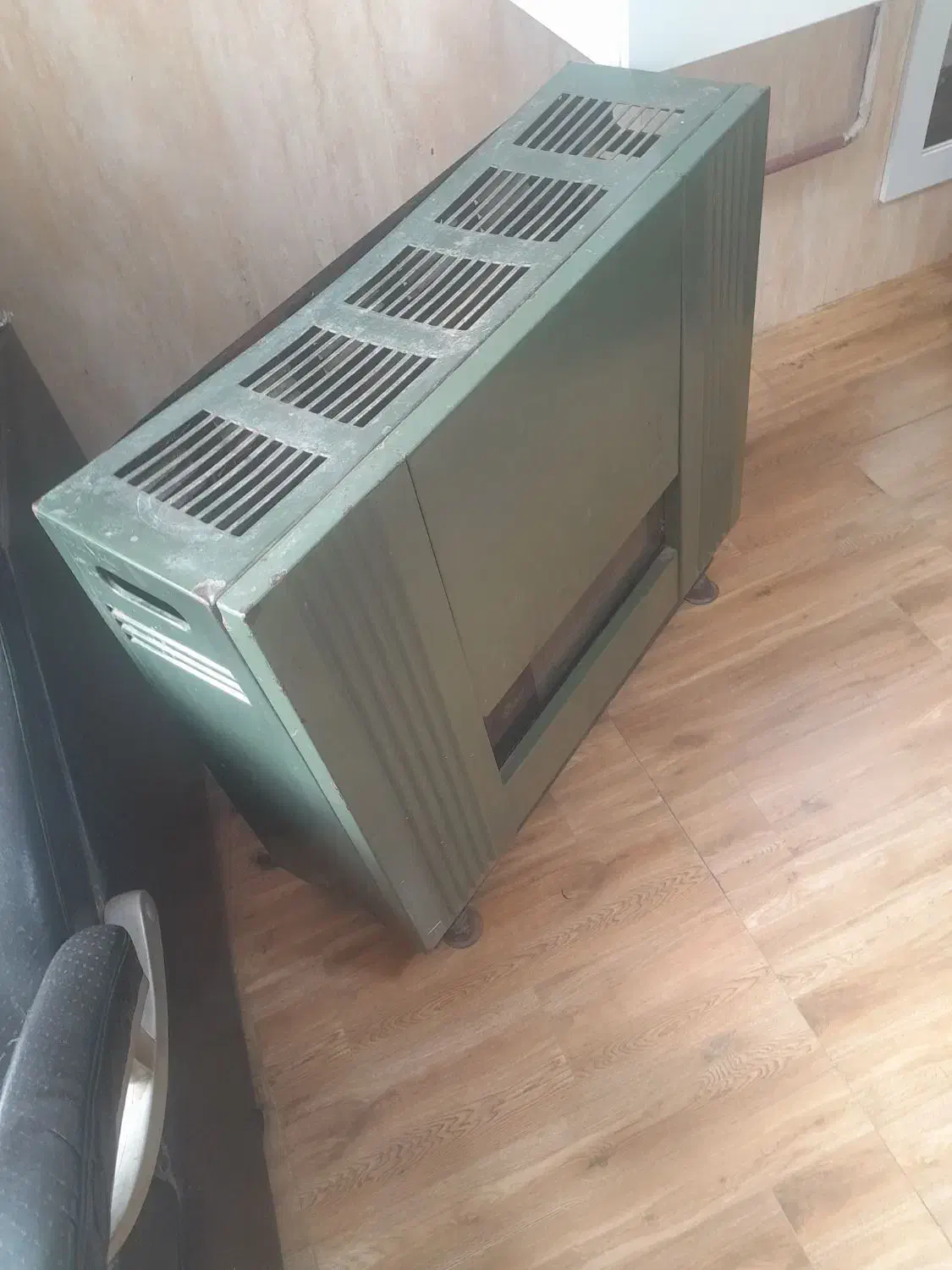 بخاری نیک کالا گازی|بخاری، هیتر، شومینه|تالش, هشتپر|دیوار