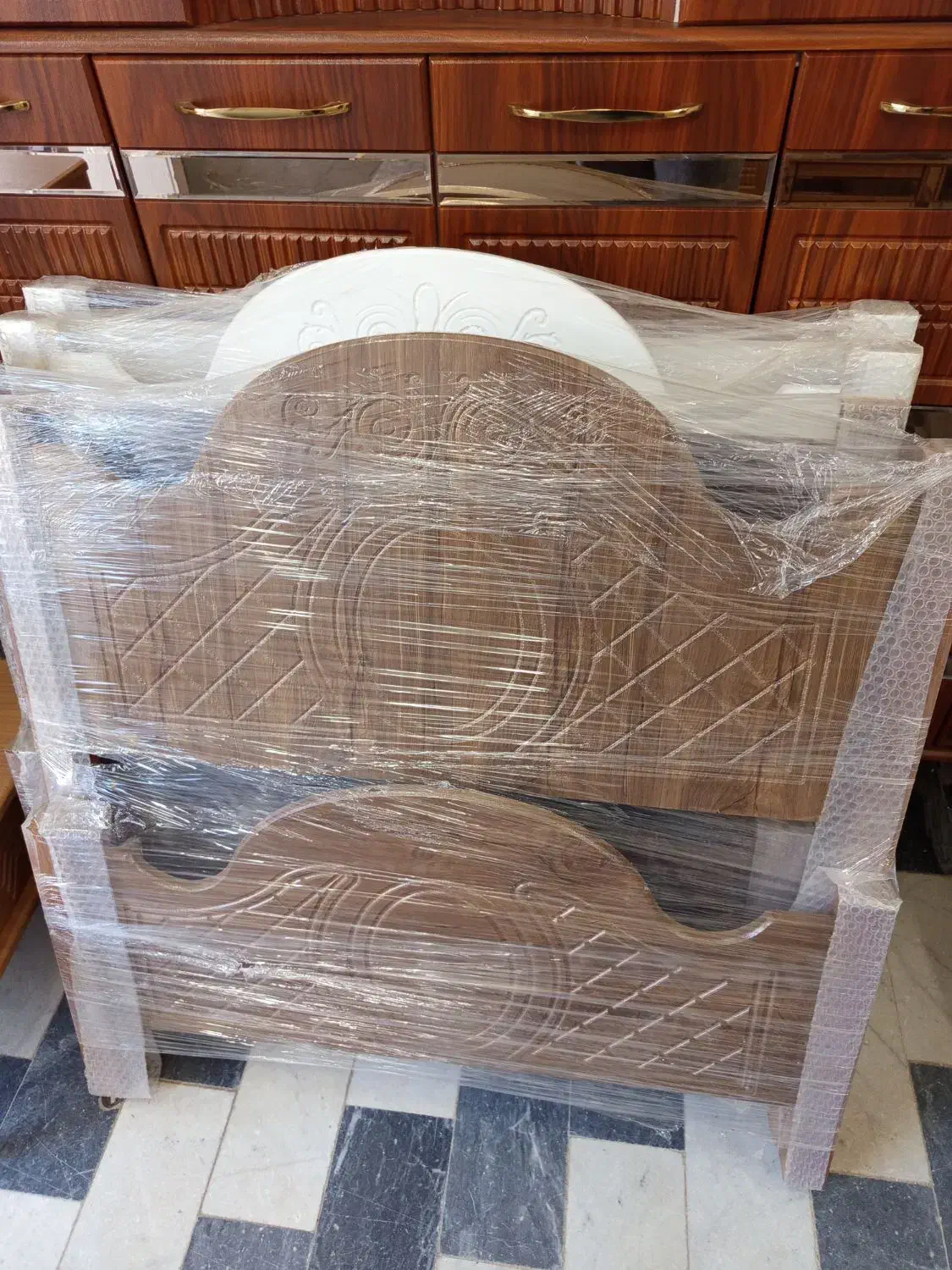 تخت تک نفره وکیوم|تخت و سرویس خواب|اردبیل, |دیوار