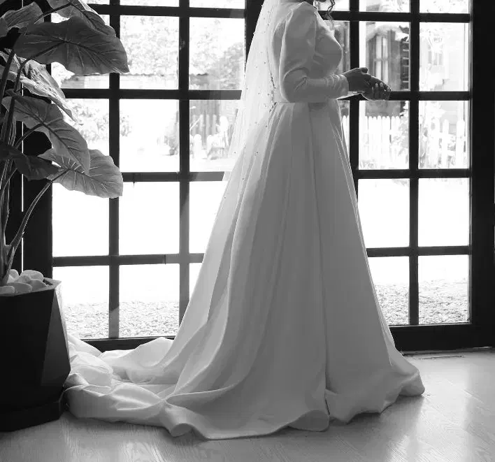 لباس عروس|لباس|هشتگرد, شهرک بعثت|دیوار