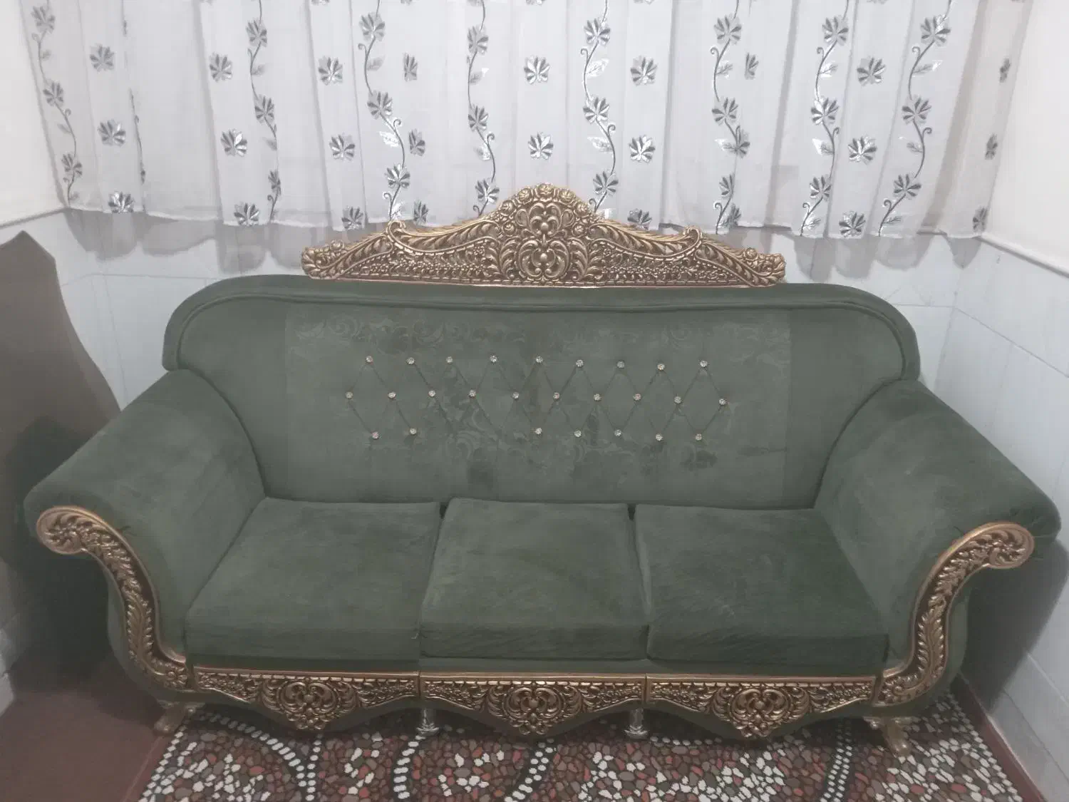 مبل هفت نفره با میز عسلی چوپ|مبلمان خانگی و میز عسلی|قم, شهر قائم|دیوار