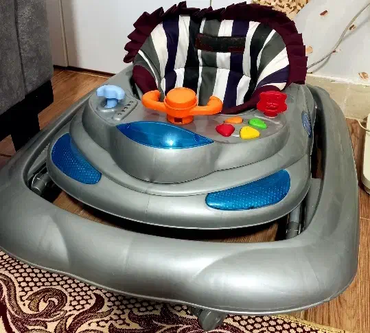 روروعک و کریر دلیجان در حد نو ست|کالسکه و لوازم جانبی|رشت, ولکس|دیوار