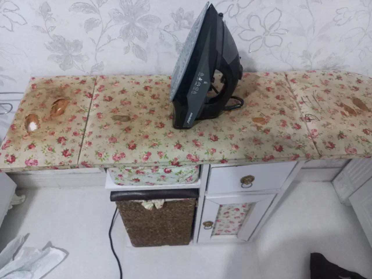 میز اتو|اتو و لوازم اتو|زاهدان, |دیوار