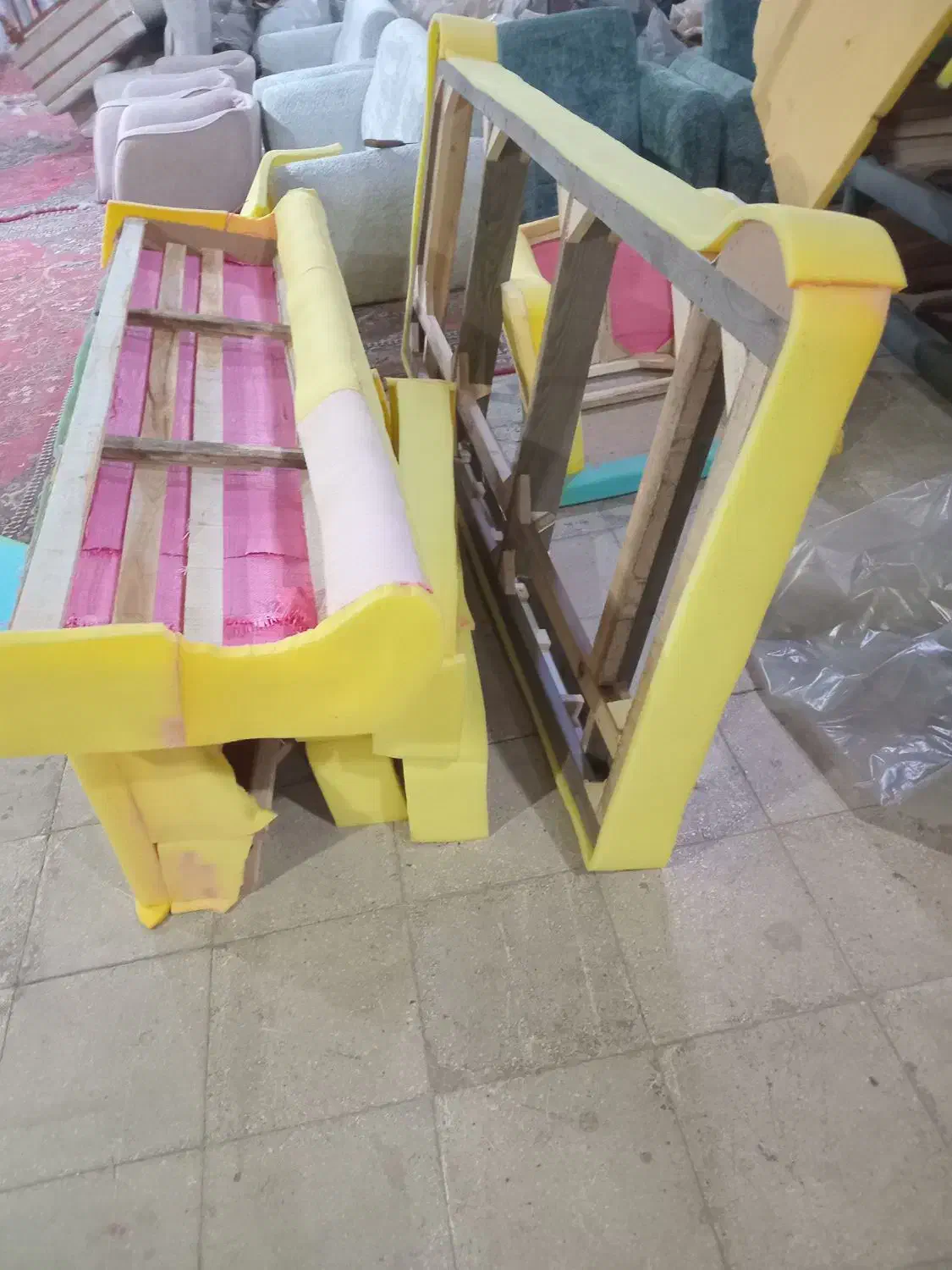 رویه کوب نیمه وارد یا زیر کارچی ماهر مبلمان راحتی|استخدام صنعتی، فنی، مهندسی|چهاردانگه (تهران), |دیوار