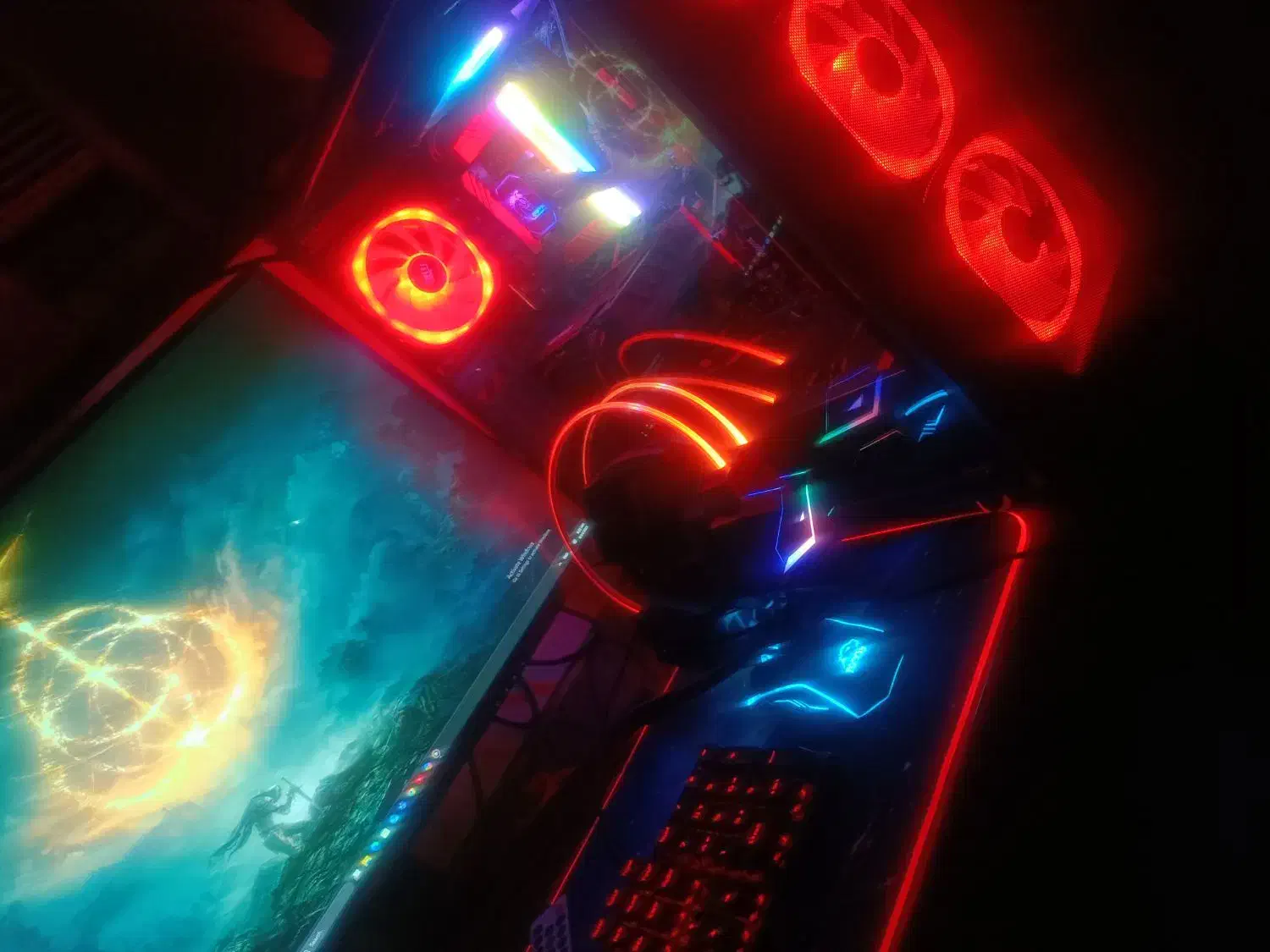 کیس گیمینگ|رایانه رومیزی|چغادک, |دیوار