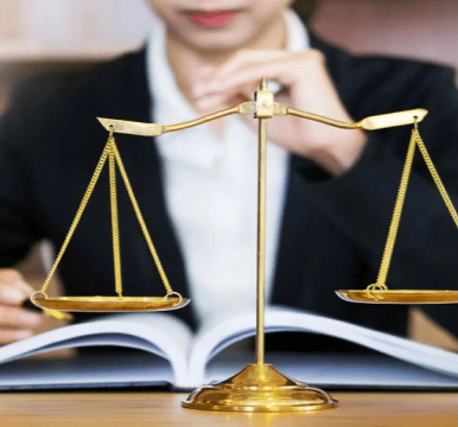 وکیل پایه یک دادگستری قم (خانم)|خدمات مالی، حسابداری، بیمه|قم, باجک یک|دیوار