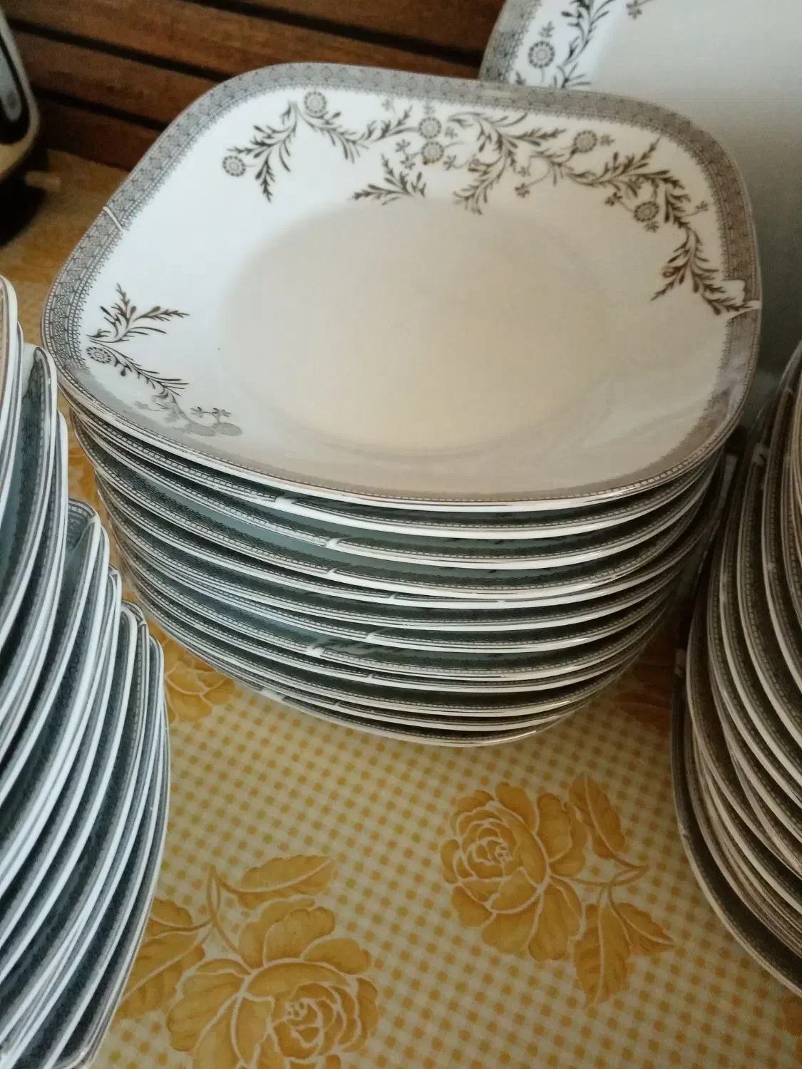 سرویس غذا خوری|ظروف سرو و پذیرایی|شیراز, جمال آباد|دیوار