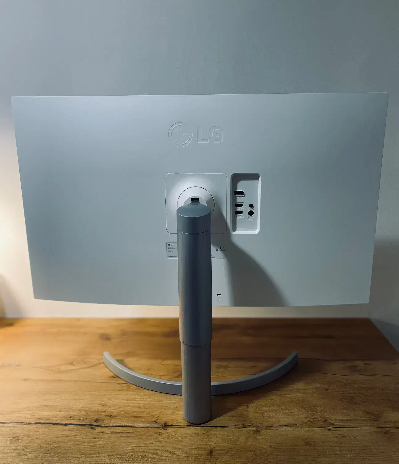 مانیتور 4K حرفه‌ای LG 32UN650-W (نو ، فقط باز شده)|قطعات و لوازم جانبی رایانه|بندرعباس, |دیوار