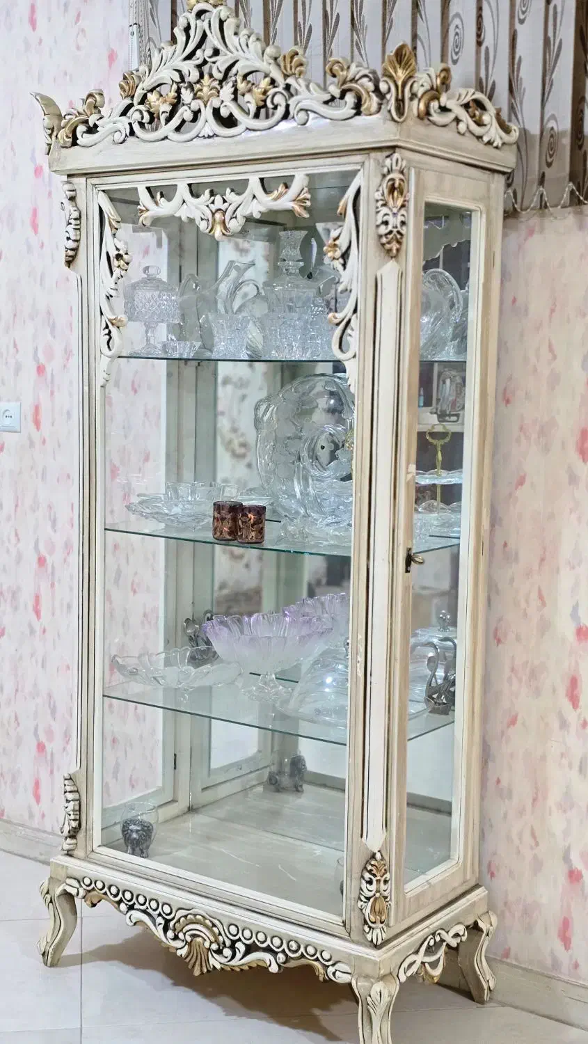 بوفه چوب و شیشه|بوفه، ویترین، کنسول|زابل, |دیوار