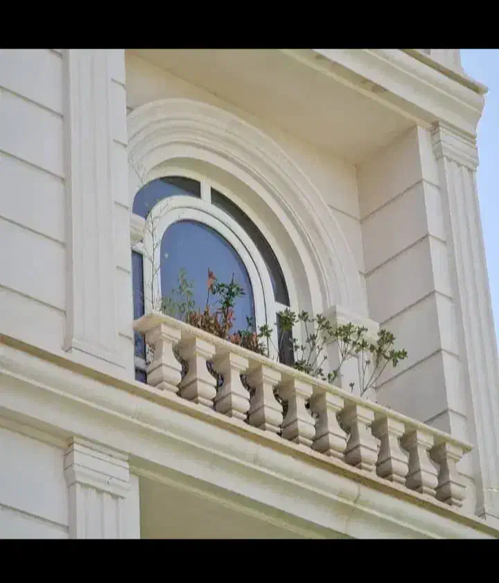 تولید ونصب درب و پنجره های پی وی سی والومینیوم|خدمات پیشه و مهارت|شیراز, شهرک سراج|دیوار