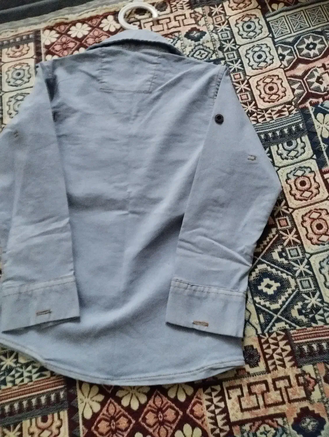 پیراهن|کفش و لباس بچه|قم, قلعه یزدیها|دیوار