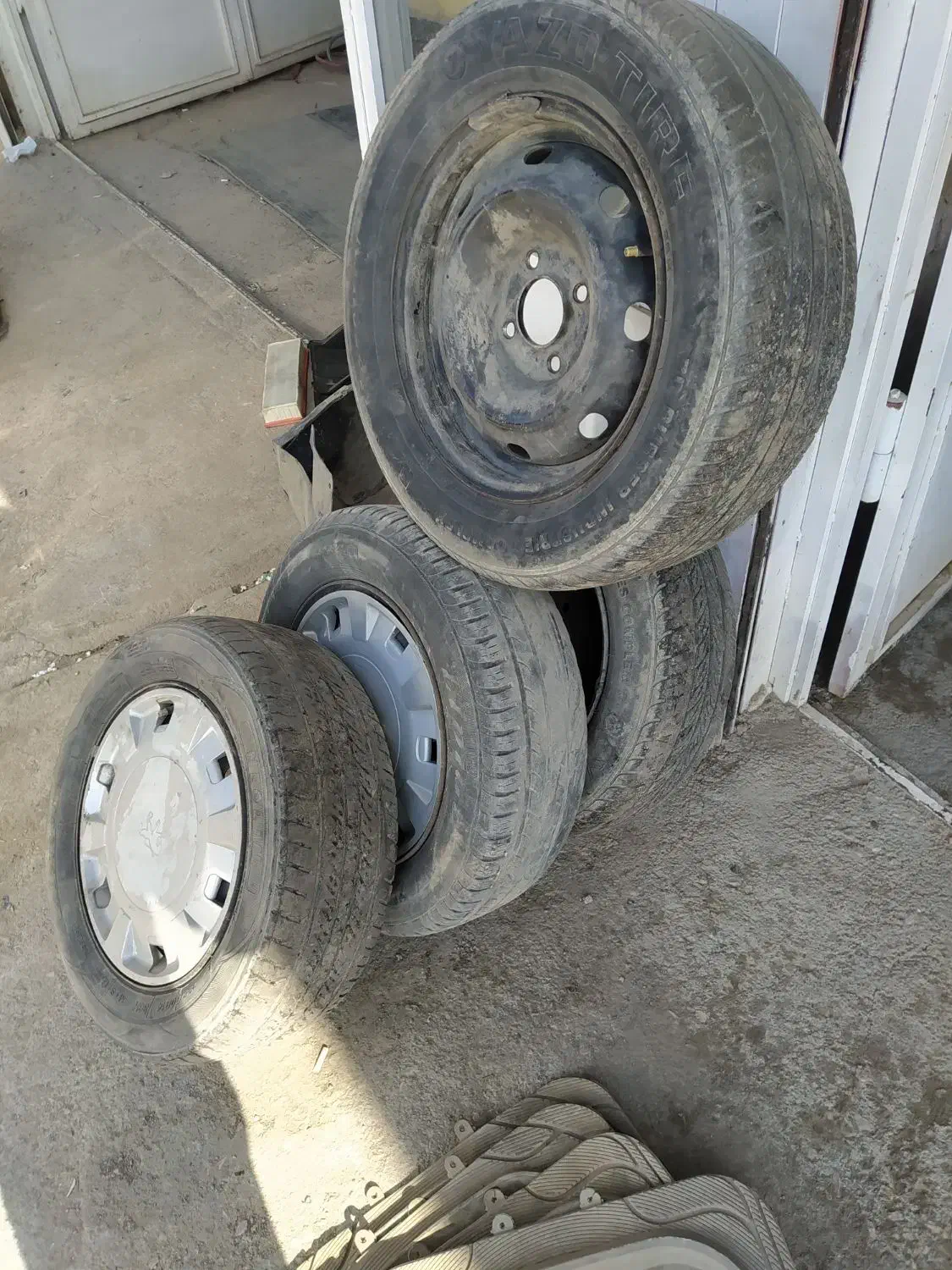 لاستیک پژو|قطعات یدکی و لوازم جانبی|کبودرآهنگ, |دیوار