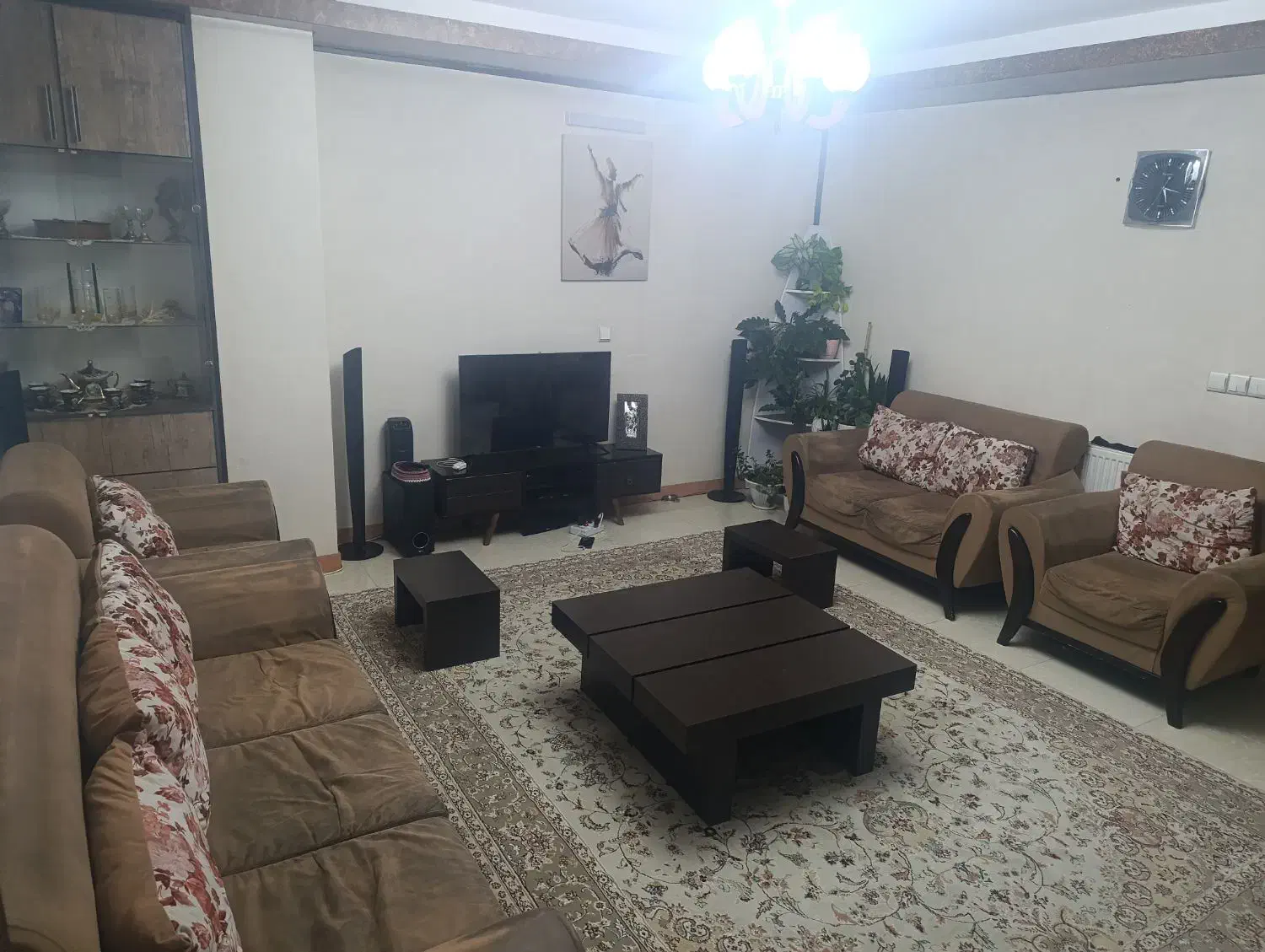 یک دست مبل هفت نفره|مبلمان خانگی و میز عسلی|شاهینشهر, پارک بانک استان|دیوار