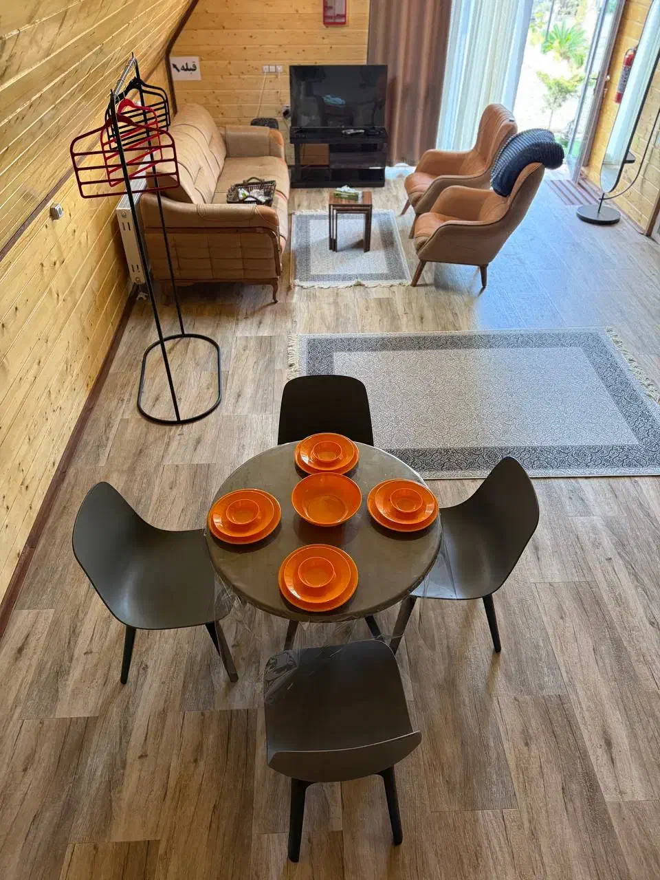 ویلا سوئیسی جکوزی دار در متل قو|اجارهٔ کوتاه‌مدت ویلا و باغ|سلمان‌شهر, |دیوار