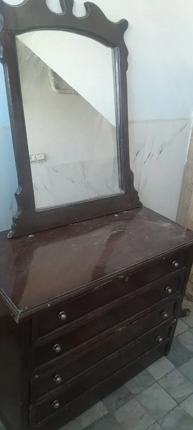 دراور|جاکفشی، کمد، دراور|بروجرد, |دیوار