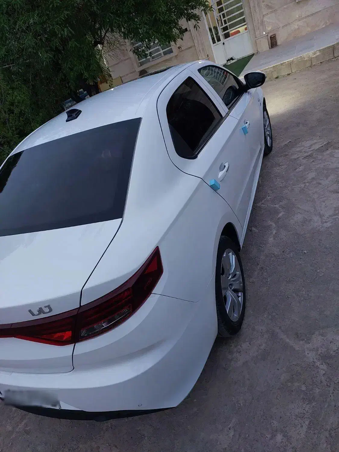 تارا ۴۰۳  سفید V4  اتومات|خودرو سواری و وانت|سیرجان, |دیوار