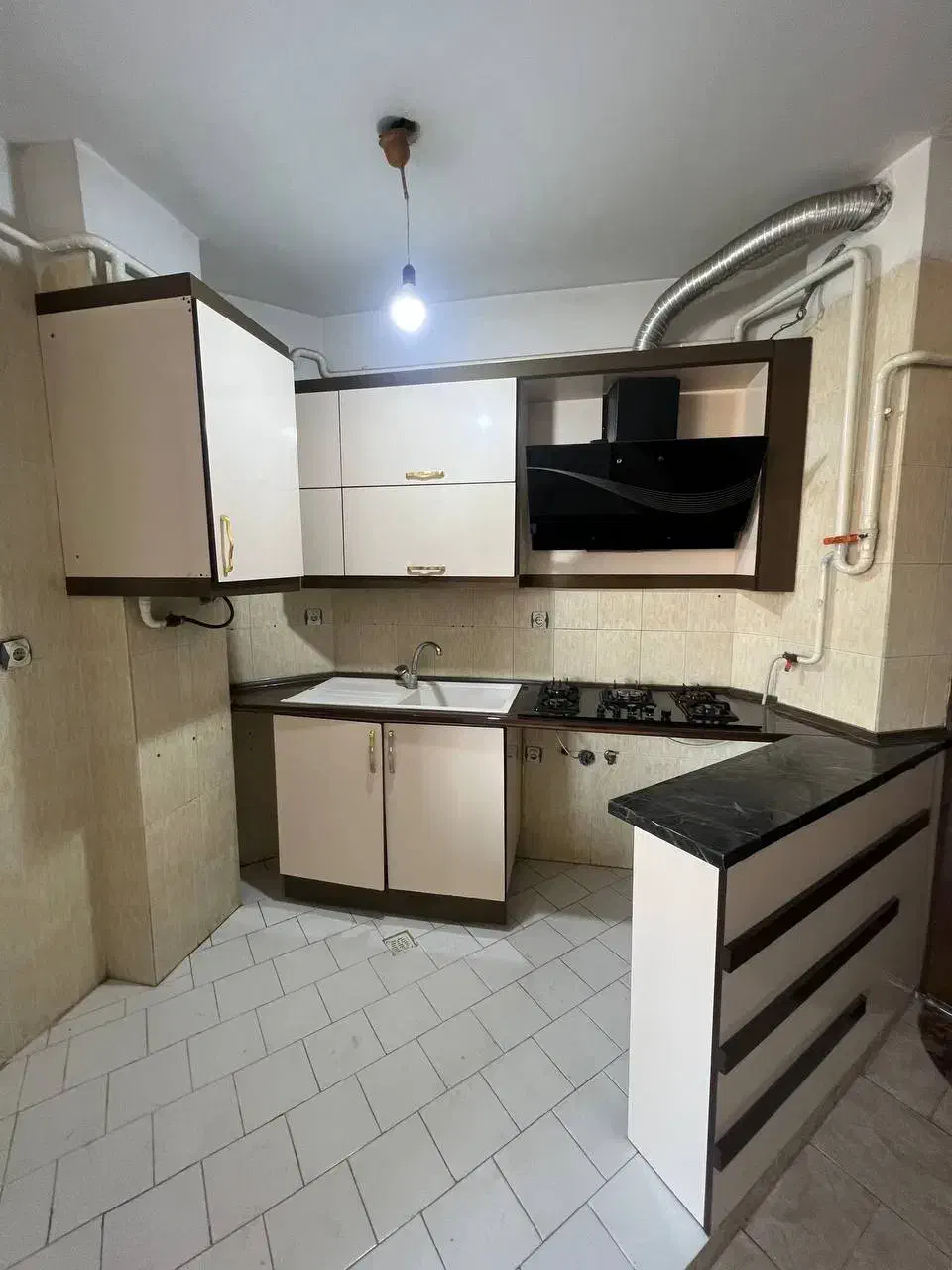 واحد لوکس نقلی در شهرک اندیشه|فروش آپارتمان|تبریز, |دیوار