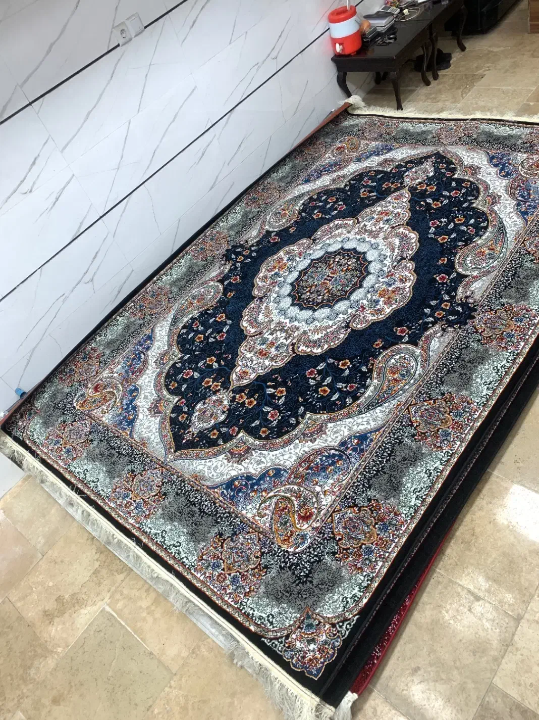 فرش ۶متری ۷۰۰شانه تراکم ۲۱۰۰|فرش|قزوین, |دیوار