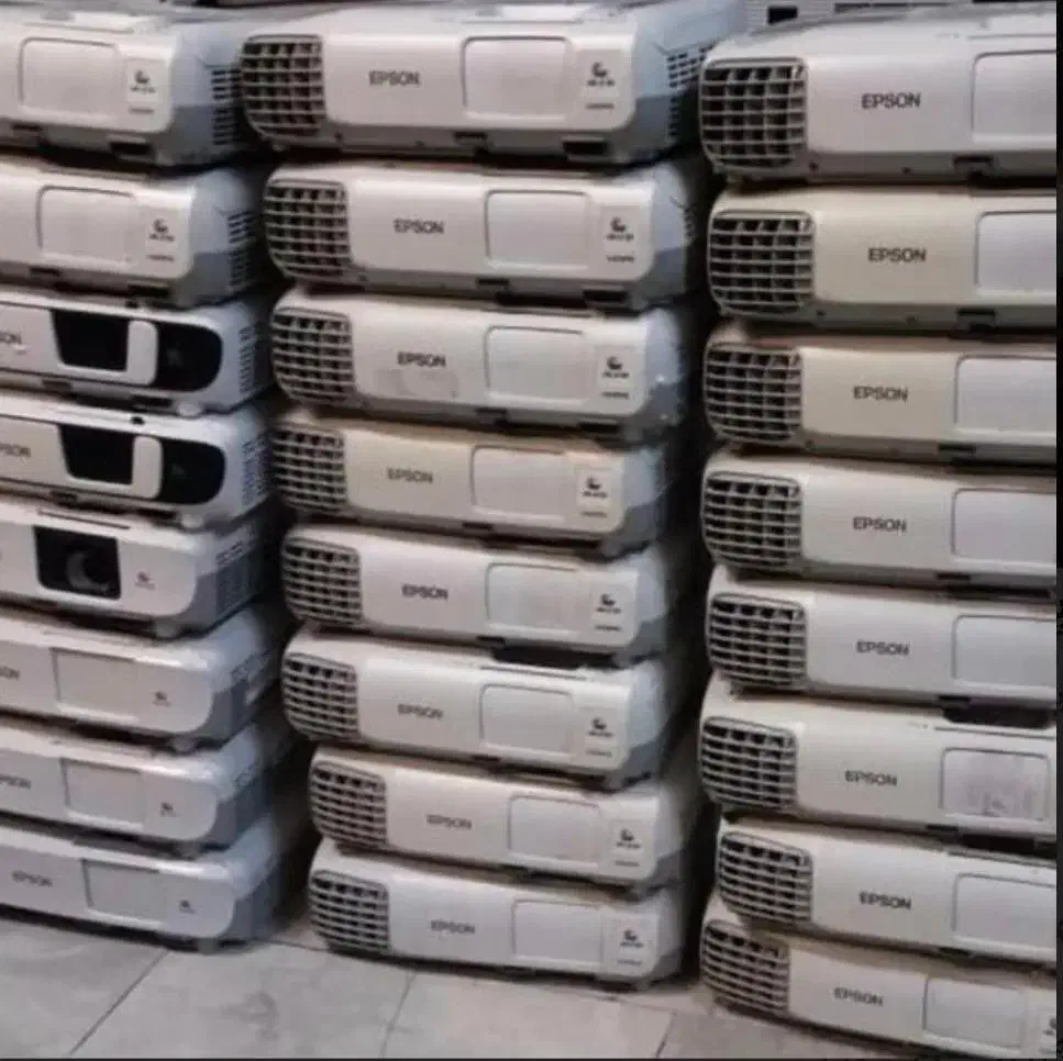 ویدیو پروژکتور سینما در خانه دیتا پروژکتور با پرده|تلویزیون و پروژکتور|شیراز, زرهی|دیوار