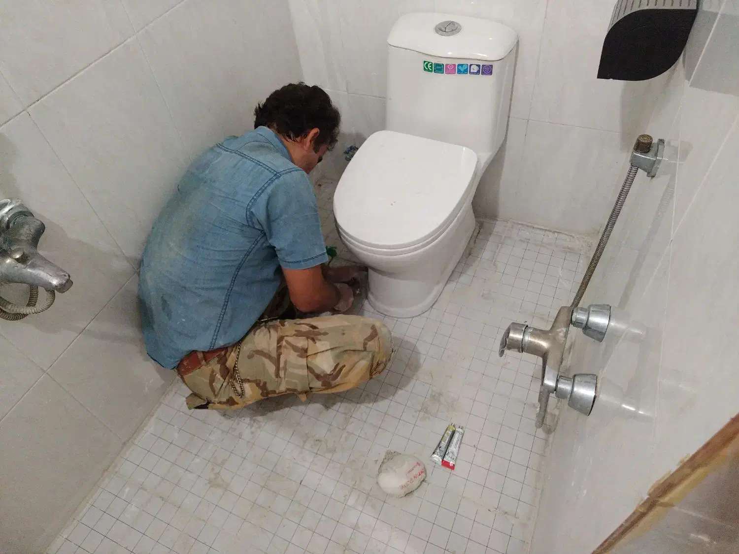 لوله بازکنی تشخیص نم تخلیه چاه|خدمات پیشه و مهارت|اندیشه, اندیشه فاز ۲|دیوار