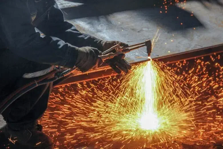 خدمات هوابرش و جوشکاری سیار|خدمات پیشه و مهارت|رشت, استقامت ۱|دیوار