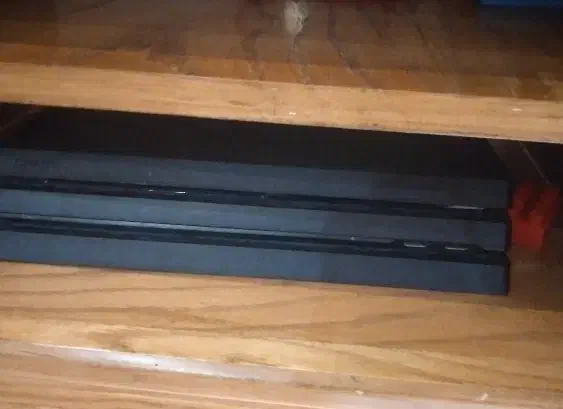 پلی استیشن ۴پرو|کنسول، بازی ویدئویی و آنلاین|همدان, |دیوار