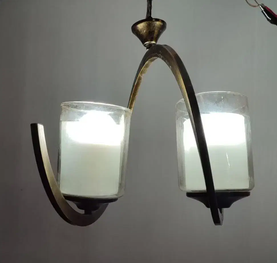 لوستر ۲ شاخه فنری|لوستر و چراغ آویز|مشهد, سمزقند|دیوار