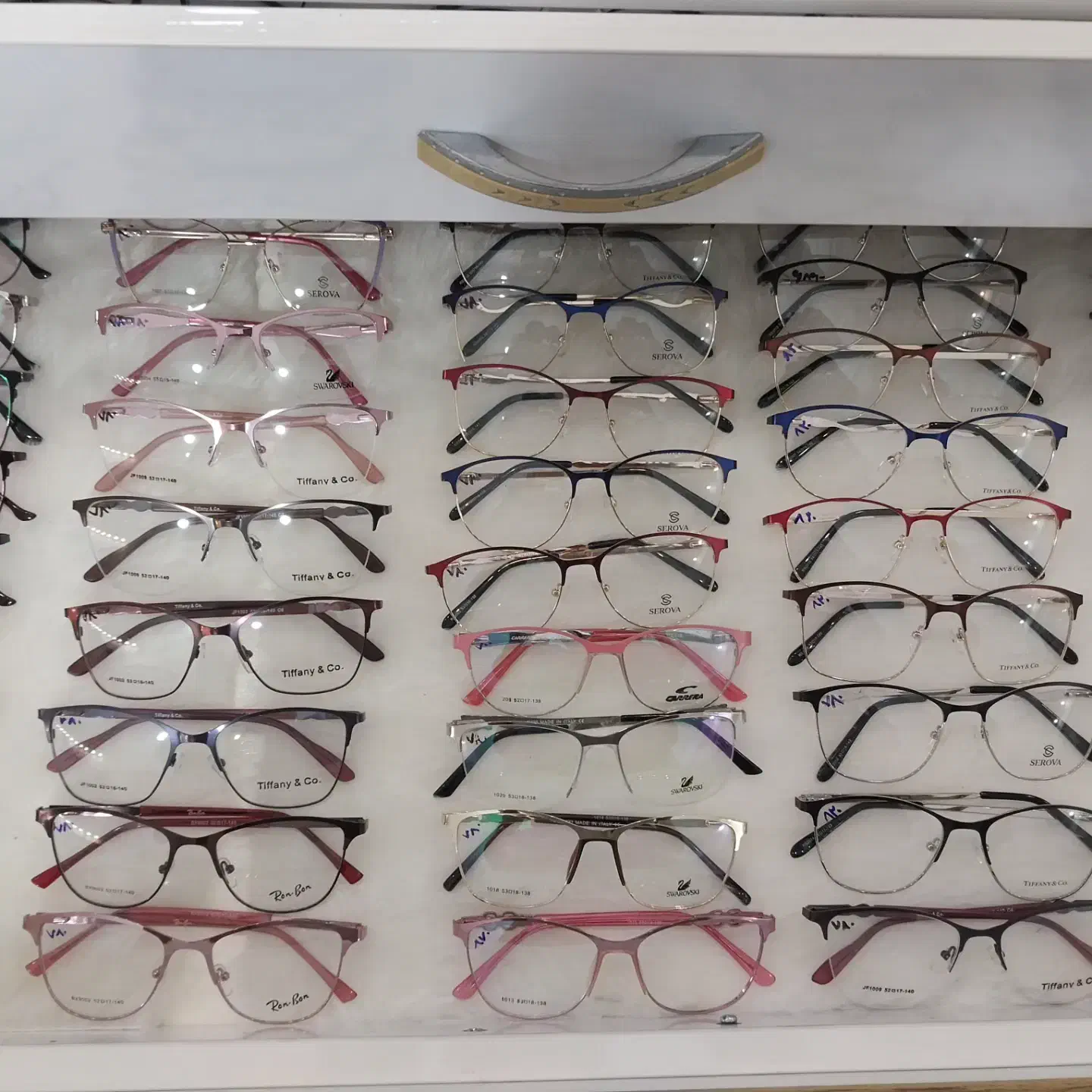 عینک طبی و آفتابی با بهترین کیفیت و قیمتof زدیم|زیورآلات و اکسسوری|شیراز, شهدای شهرک سعدی|دیوار