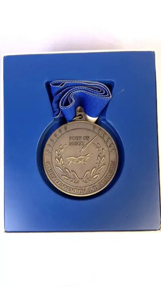 مدال کنوانسیون انجمن شاعران|کلکسیون اشیاء عتیقه|تهران, امام زاده عبدالله|دیوار